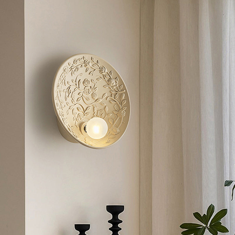 French Leaves Round Resin 1-Light Wall Sconce Lamp
