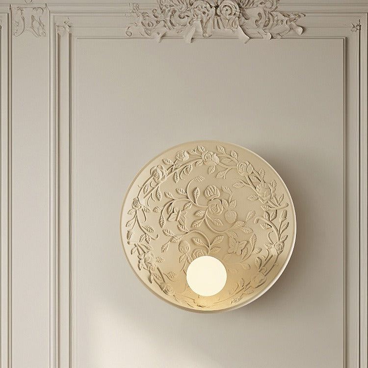 French Leaves Round Resin 1-Light Wall Sconce Lamp