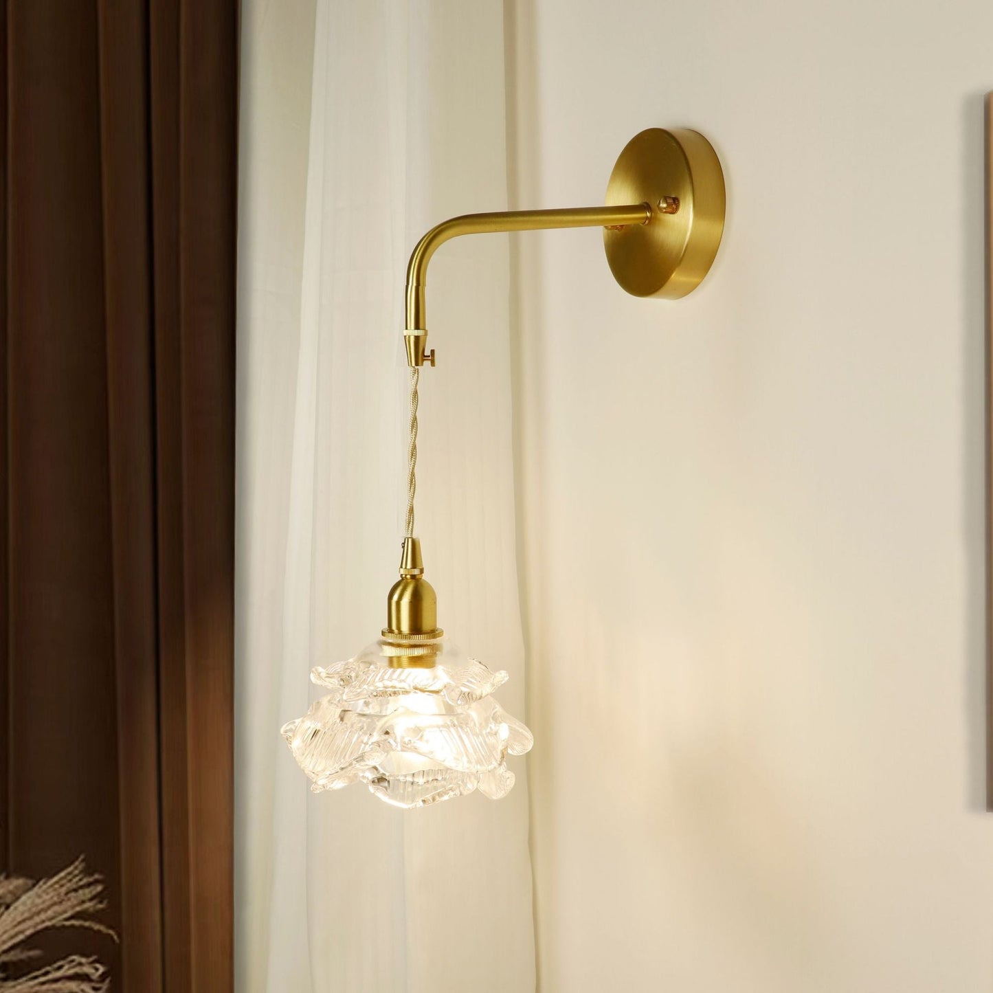 Luxury Rose Glass Brass 1-Light Wall Sconce Lamp