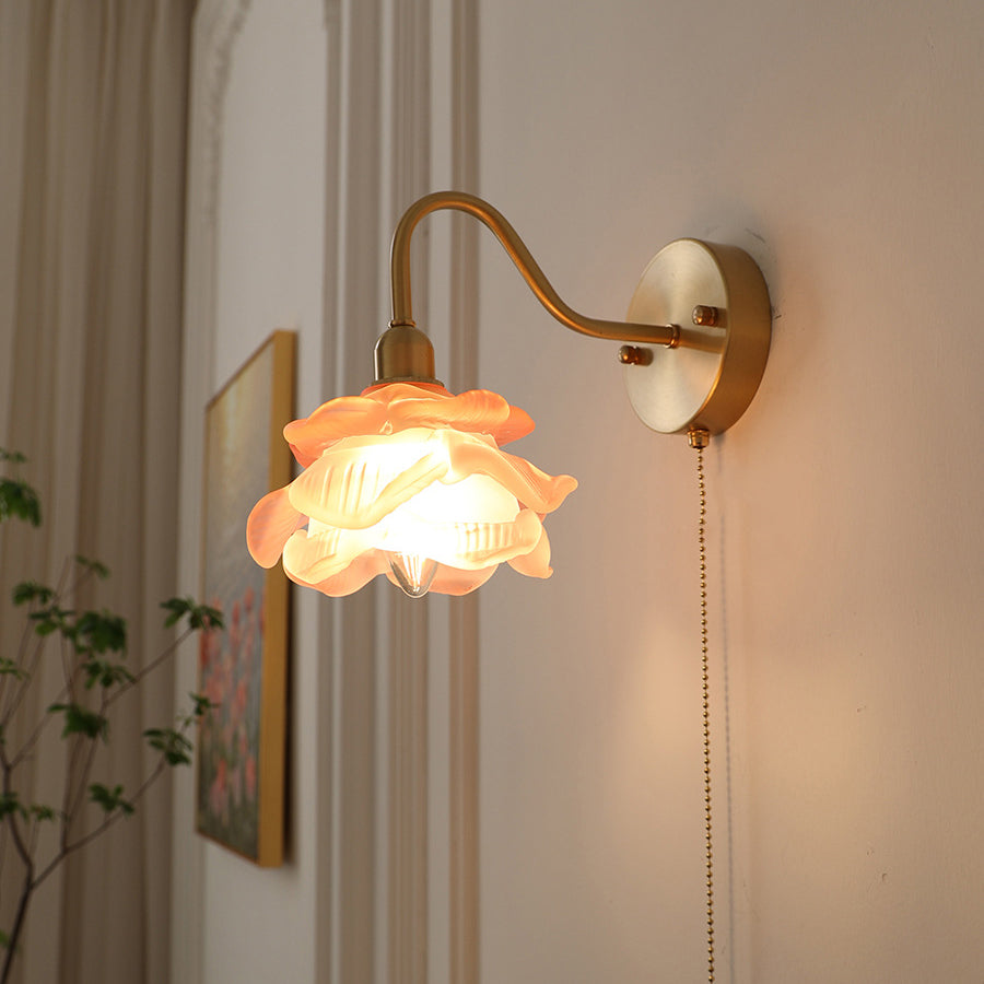 Pull Jellyfish Shape Brass Glass 1-Light Wall Sconce Lamp