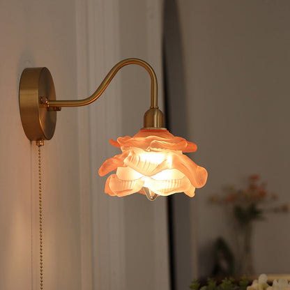 Pull Jellyfish Shape Brass Glass 1-Light Wall Sconce Lamp