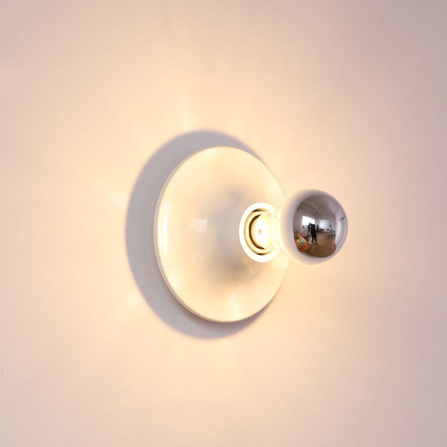 Modern Mid-Century UFO Shape Iron 1-Light Wall Sconce Lamp