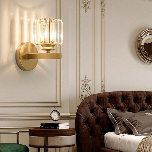 Square Ribbed Crystal Hardware 1-Light Wall Sconce Lamp