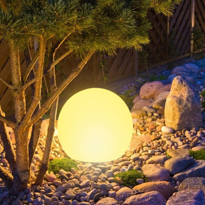 Modern Minimalist Solar Waterproof Globe Plastic PE LED Outdoor Lawn Landscape Light For Garden