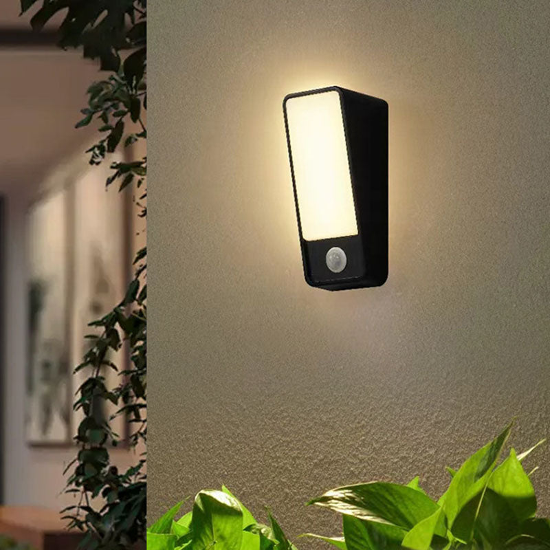Waterproof Aluminum Acrylic LED Outdoor Wall Sconce Lamp