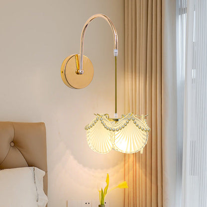 Luxury Shell Feather Glass Shade 1-Light Wall Sconce Lamp