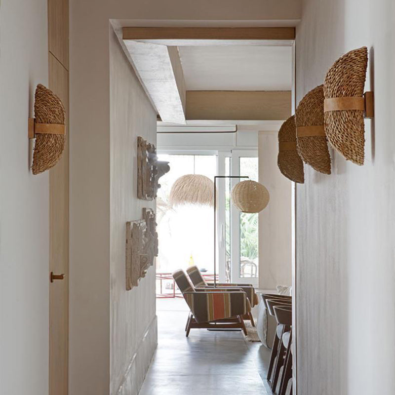 Straw Cattail Hat Shade Solid Wood 1-Light Wall Sconce Lamp