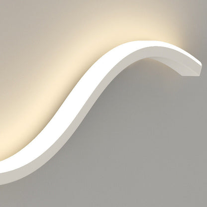 Aluminum Line PE Heart Shade LED Wall Sconce Lamp
