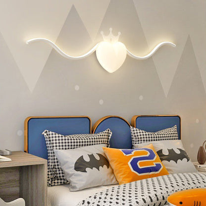 Aluminum Line PE Heart Shade LED Wall Sconce Lamp