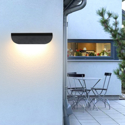 Minimalist Curved Aluminum LED Waterproof Wall Sconce Lamp