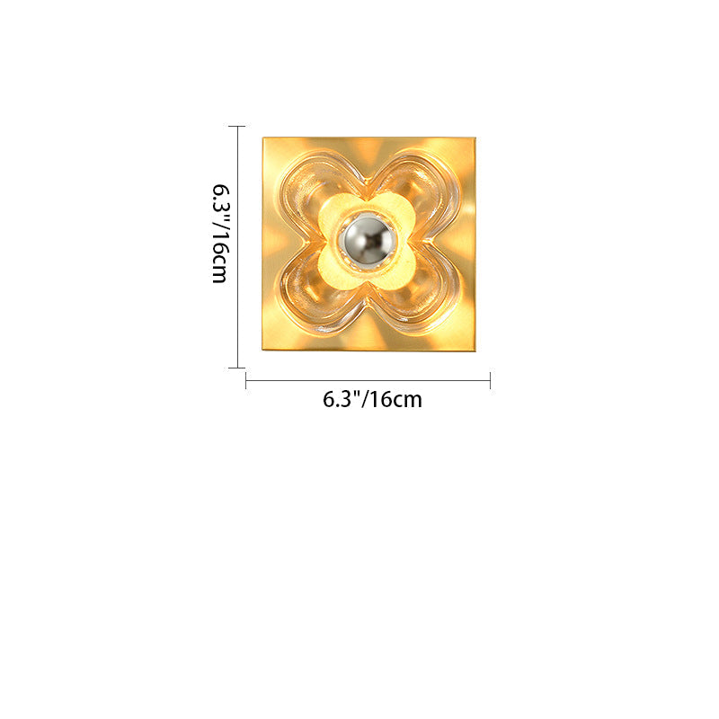 Brass Four-Leaf Clover Glass Shade 1-Light Wall Sconce Lamp