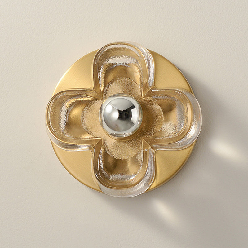 Brass Four-Leaf Clover Glass Shade 1-Light Wall Sconce Lamp