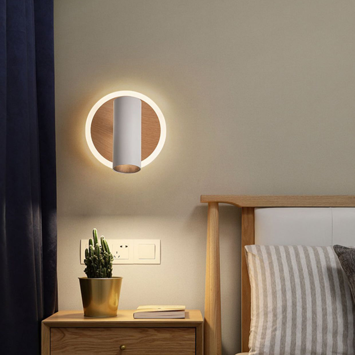 Iron Wood Grain Acrylic LED Spotlight Wall Sconce Lamp