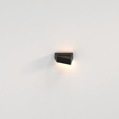 Simplicity Geometric Polygon Aluminum LED Wall Sconce Lamp