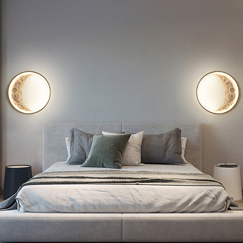 Creative Moon Hardware Resin Round LED Wall Sconce Lamp