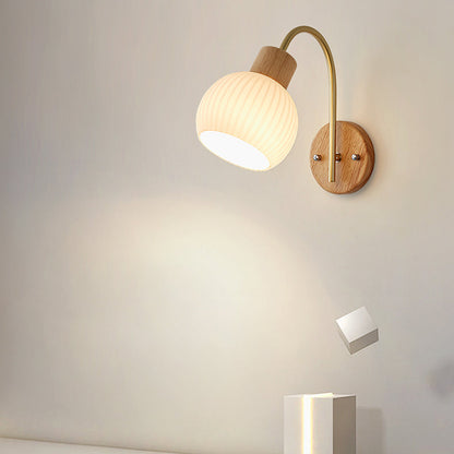 Scandinavian Molding Glass 1-Light Wall Sconce Lamp