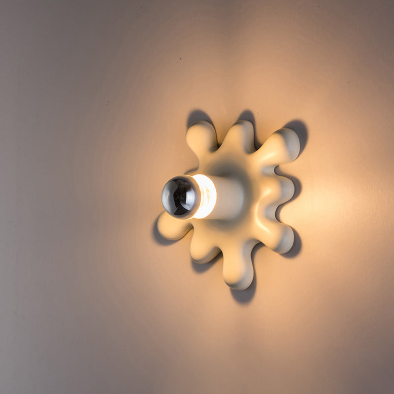 Art Deco Sunflower Shape Resin 1-Light Wall Sconce Lamp