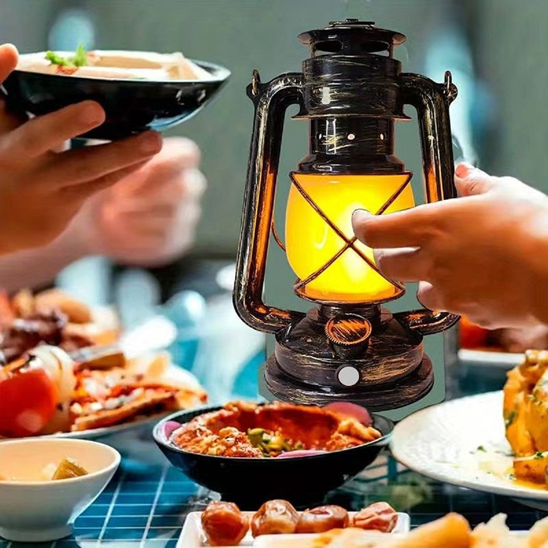 Traditional Lantern Table Lamp
