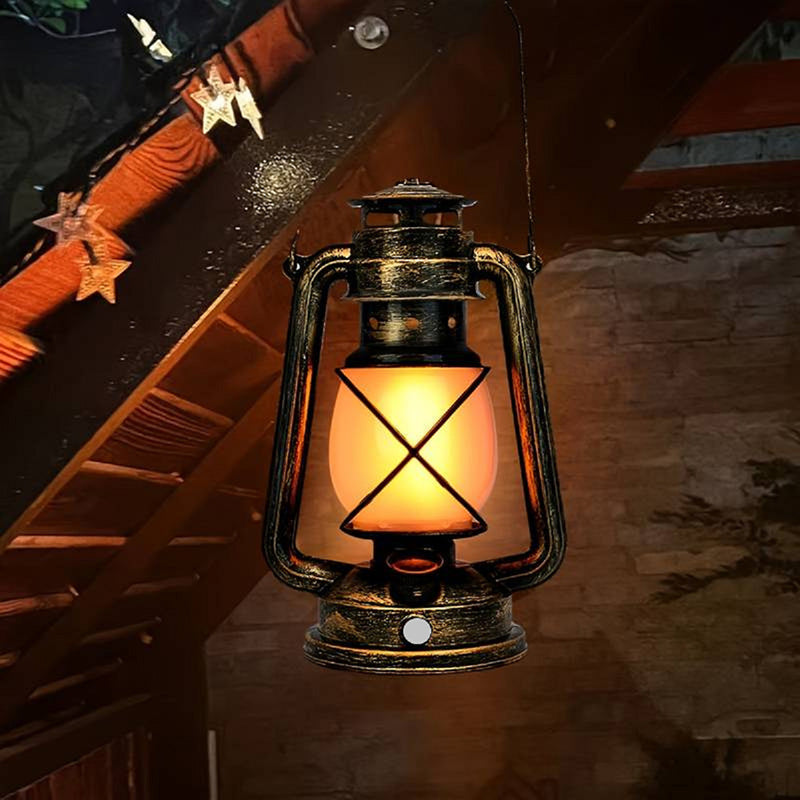 Traditional Lantern Table Lamp