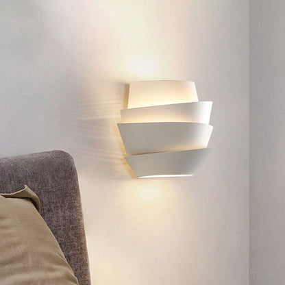 Creative Pinecone Shape Iron 2-Light Wall Sconce Lamp