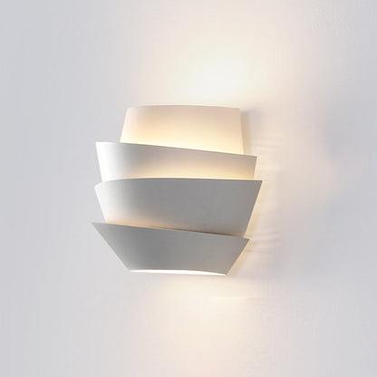 Creative Pinecone Shape Iron 2-Light Wall Sconce Lamp