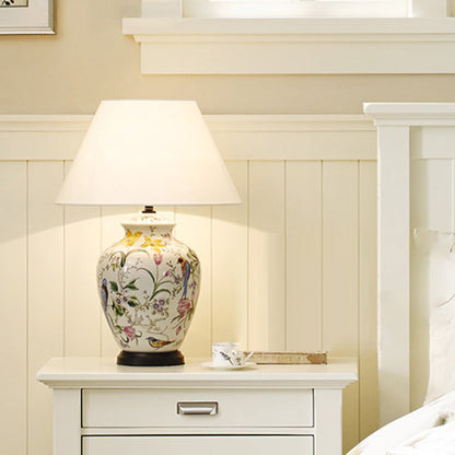 Traditional Bird Table Lamp