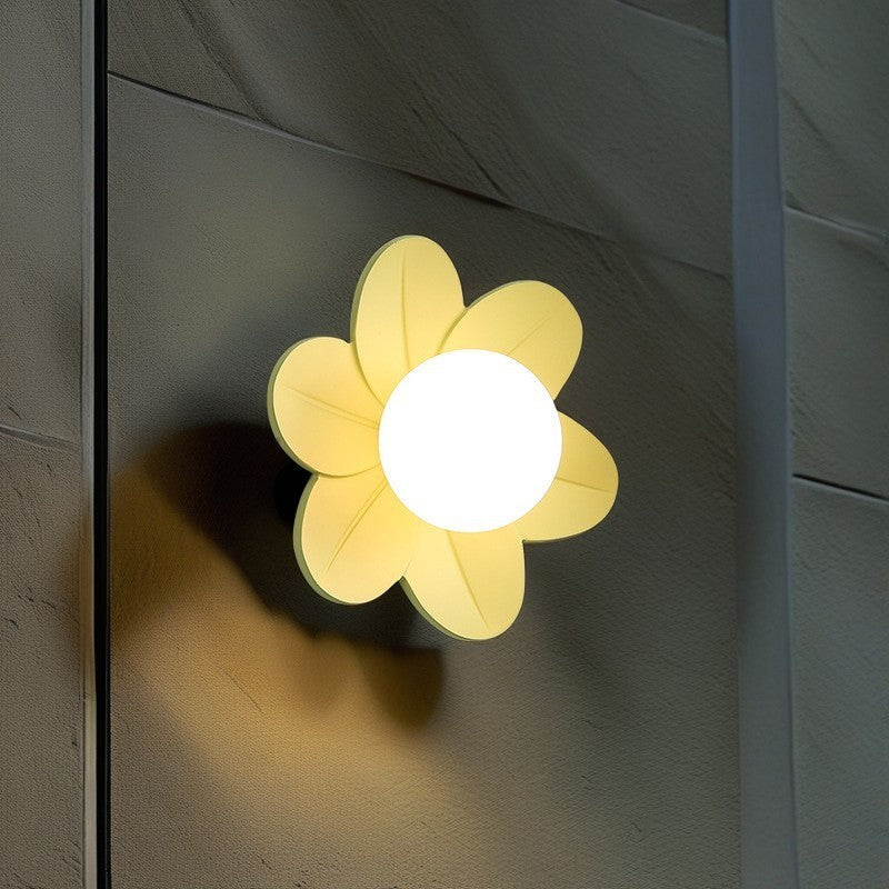 Scandinavian Floral Orb Resin 1-Light Wall Sconce Lamp