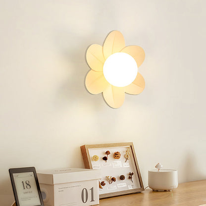 Scandinavian Floral Orb Resin 1-Light Wall Sconce Lamp