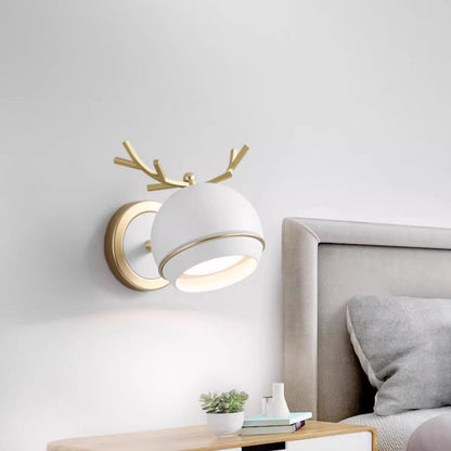 Creative Antlers Globe Iron 1-Light Wall Sconce Lamp