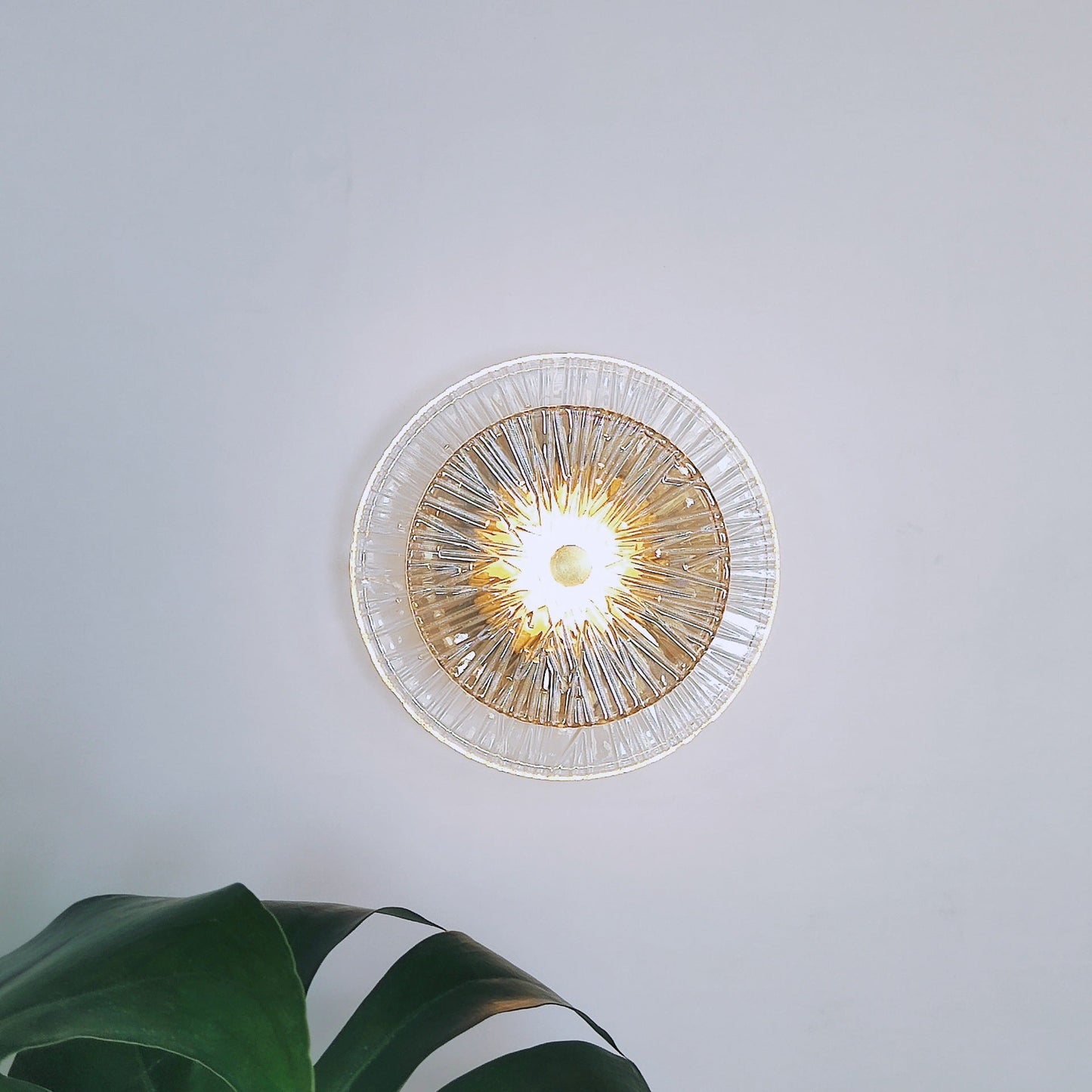 Modern Luxury Round Metal Glass LED Wall Sconce Lamp