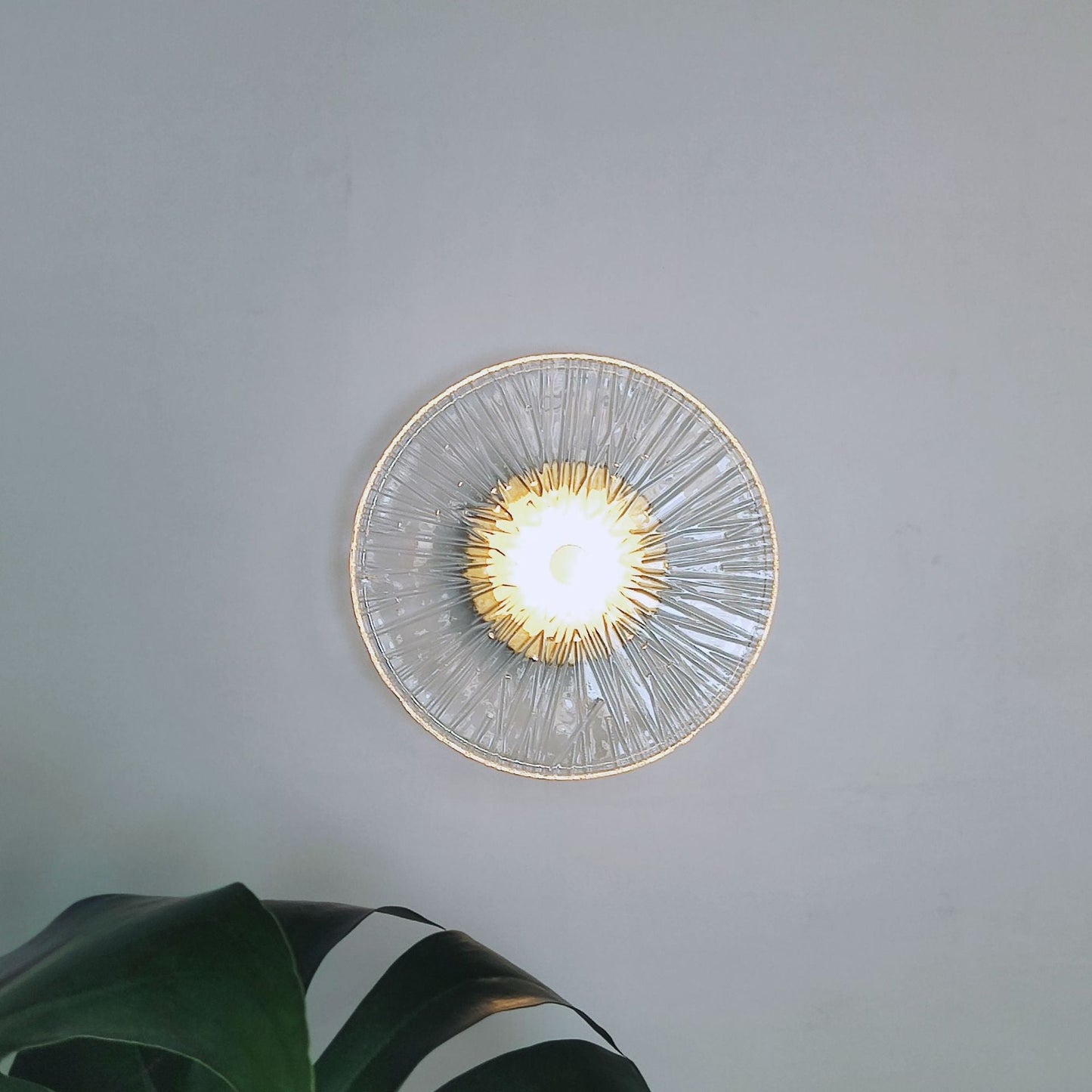 Modern Luxury Round Metal Glass LED Wall Sconce Lamp
