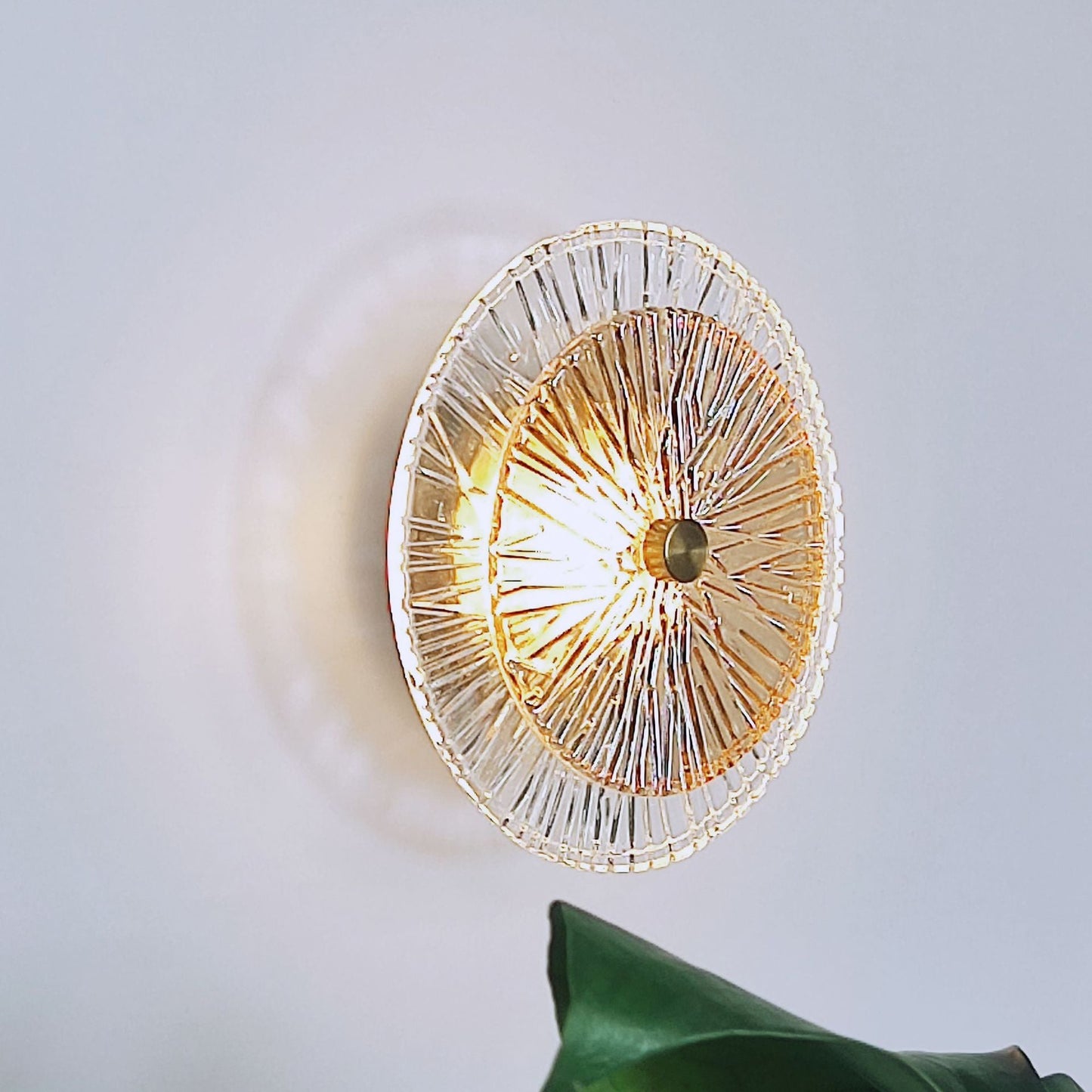 Modern Luxury Round Metal Glass LED Wall Sconce Lamp