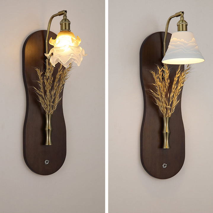 Mid-Century Wall Sconce Lamp With Rubberwood Base 1-Light