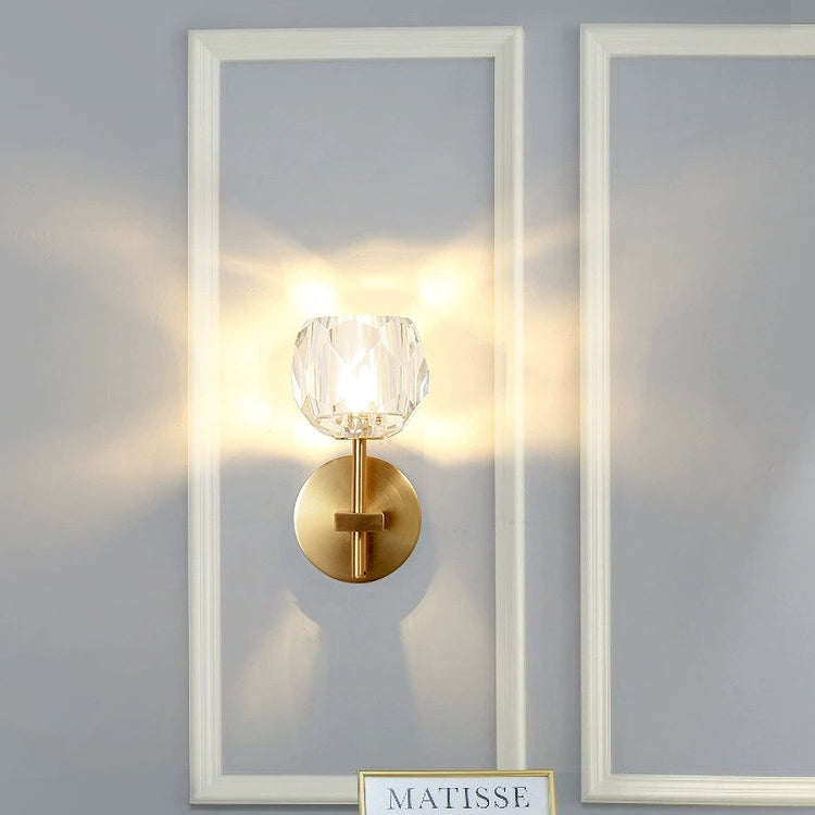 Scandinavian Wall Sconce Lamp With Iron Base 1-Light