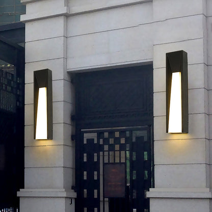 Waterproof Steel Acrylic LED Outdoor Wall Sconce Lamp
