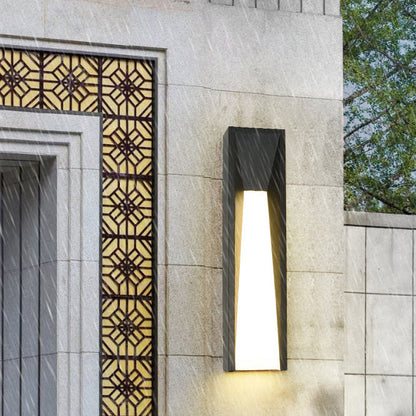 Waterproof Steel Acrylic LED Outdoor Wall Sconce Lamp