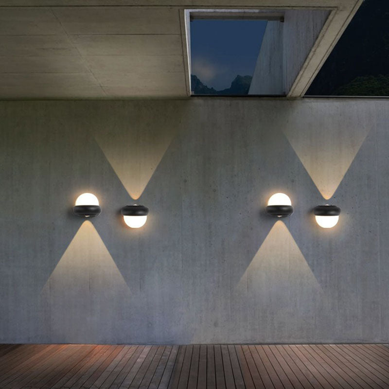Waterproof Aluminum Plastic LED Outdoor Wall Sconce Lamp