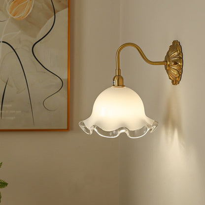 Traditional Flower Brass Glass 1-Light Wall Sconce Lamp
