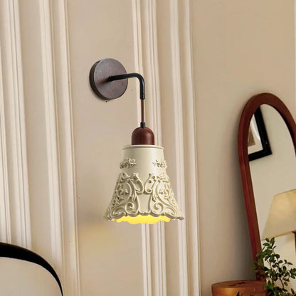 Carved Shape Resin Solid Wood 1-Light Wall Sconce Lamp