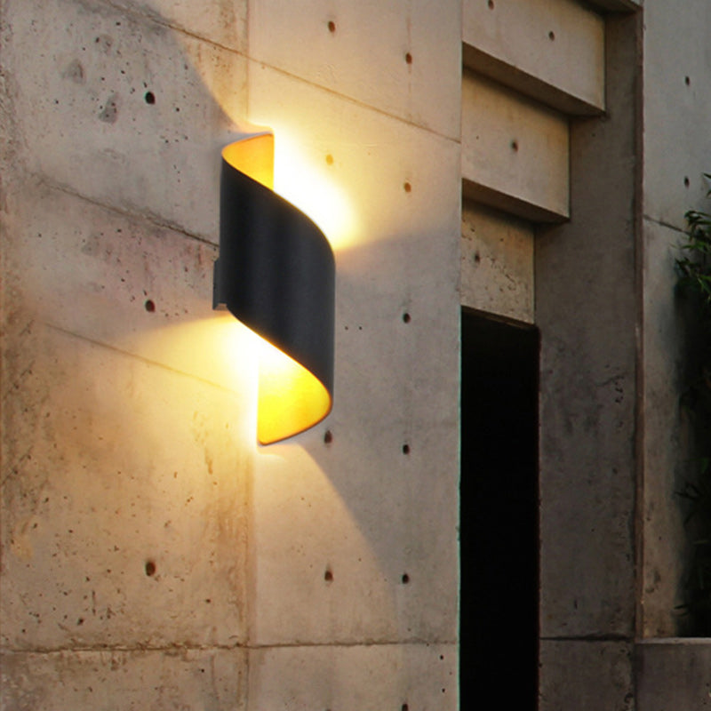 Modern Minimalist Curved PC Aluminum LED Wall Sconce Lamp