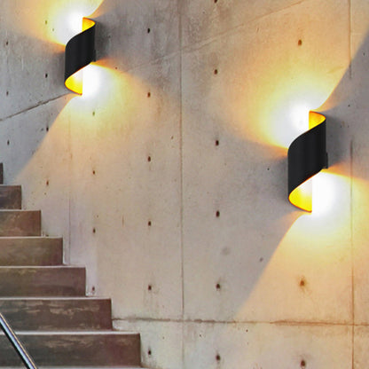 Modern Minimalist Curved PC Aluminum LED Wall Sconce Lamp