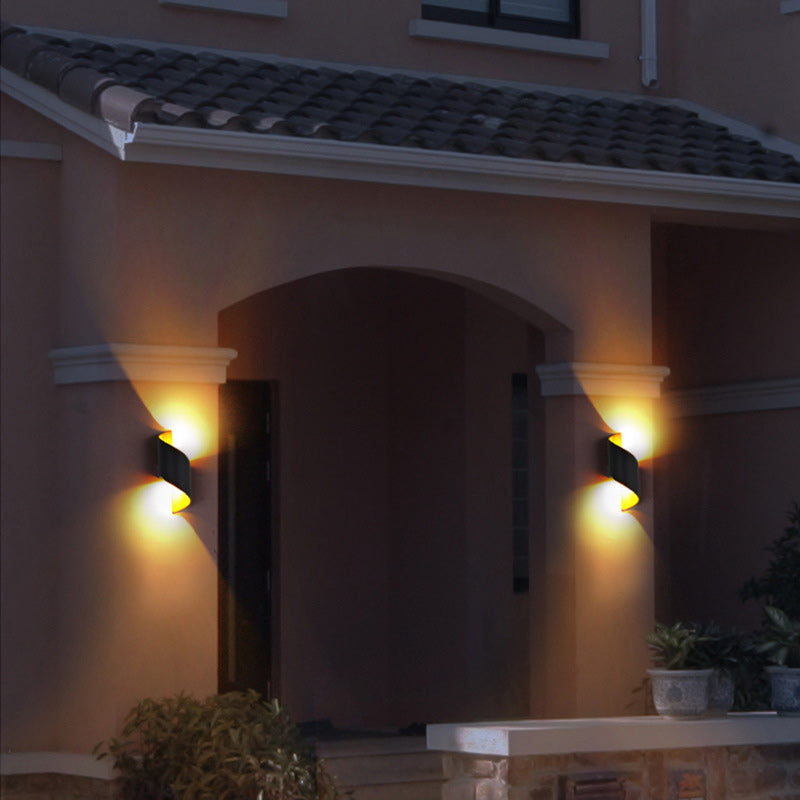 Modern Minimalist Curved PC Aluminum LED Wall Sconce Lamp