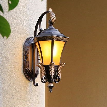 Scandinavian Curve Glass Aluminum 1-Light Wall Sconce Lamp