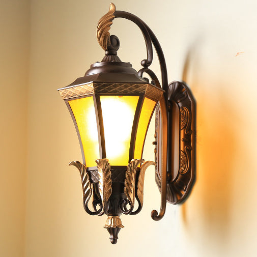 Scandinavian Curve Glass Aluminum 1-Light Wall Sconce Lamp
