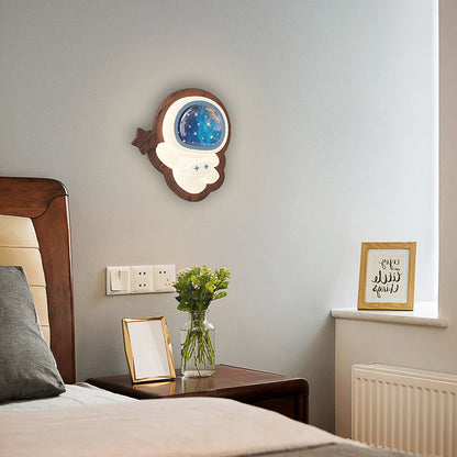 Art Deco Spaceman PE Rubberwood LED Kids Wall Sconce Lamp