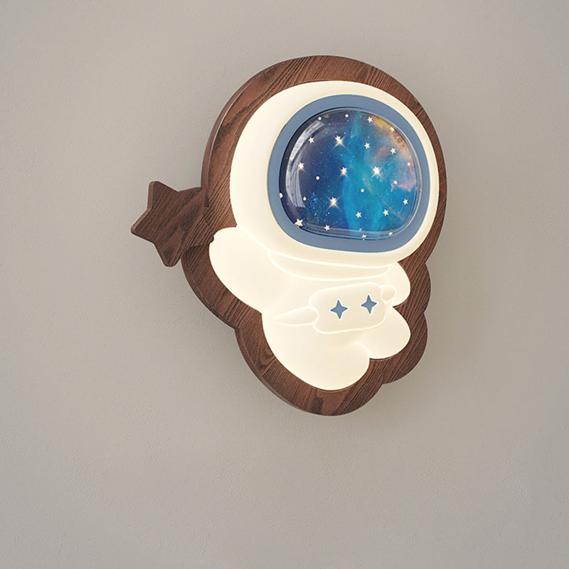Art Deco Spaceman PE Rubberwood LED Kids Wall Sconce Lamp