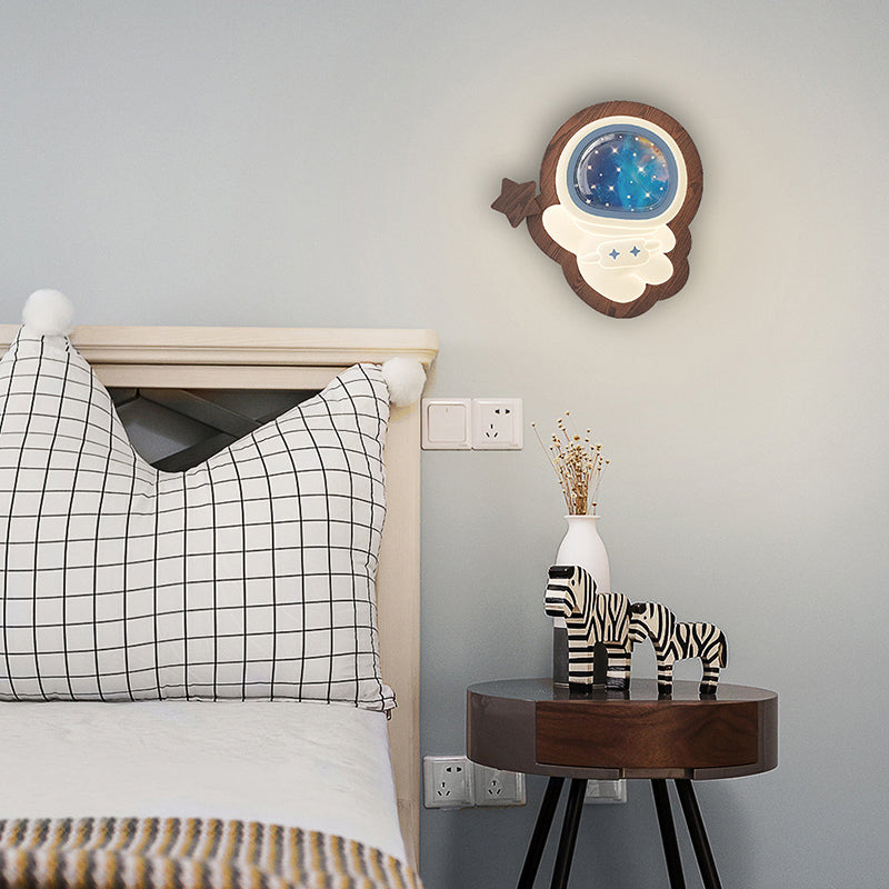 Art Deco Spaceman PE Rubberwood LED Kids Wall Sconce Lamp