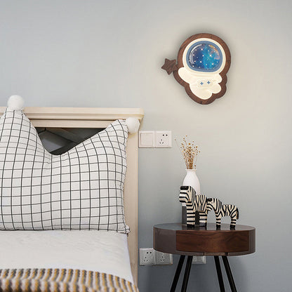 Art Deco Spaceman PE Rubberwood LED Kids Wall Sconce Lamp