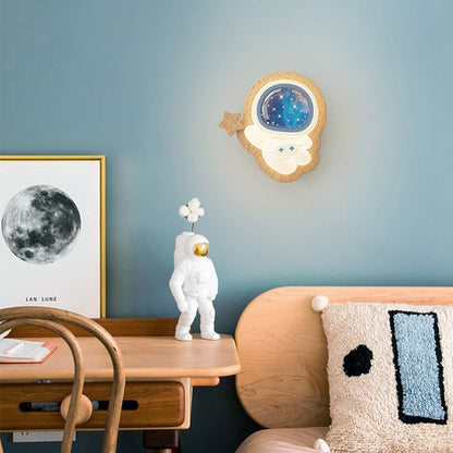 Art Deco Spaceman PE Rubberwood LED Kids Wall Sconce Lamp