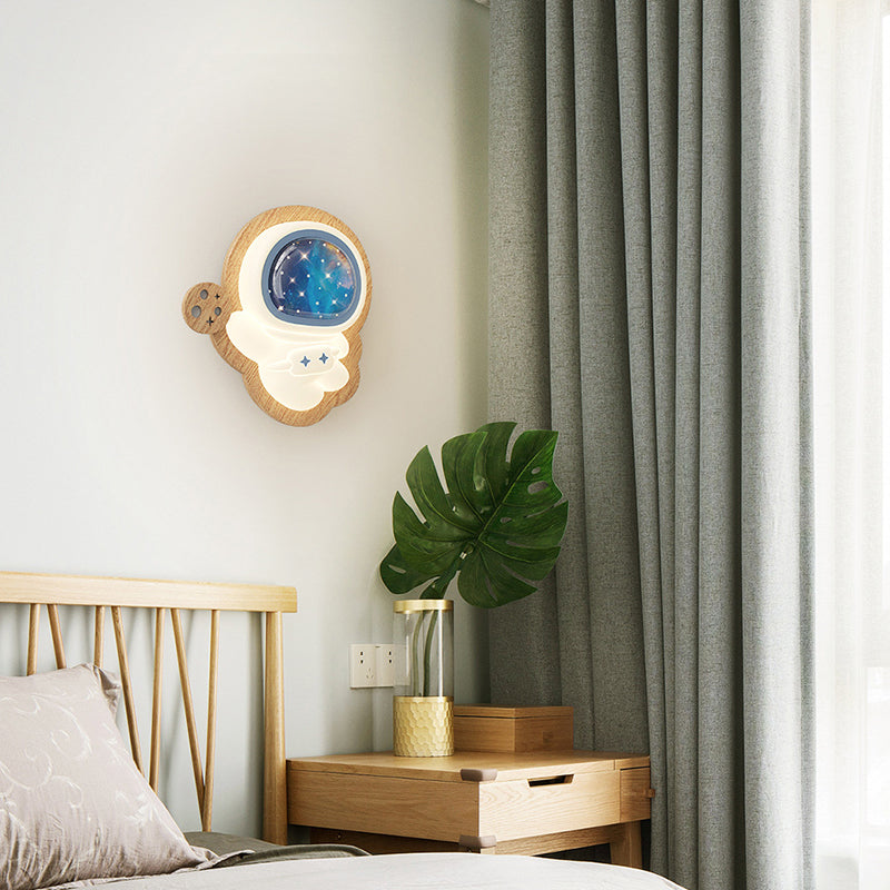 Art Deco Spaceman PE Rubberwood LED Kids Wall Sconce Lamp